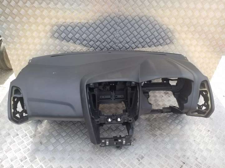 BM51A044M25 Ford Focus Panelė