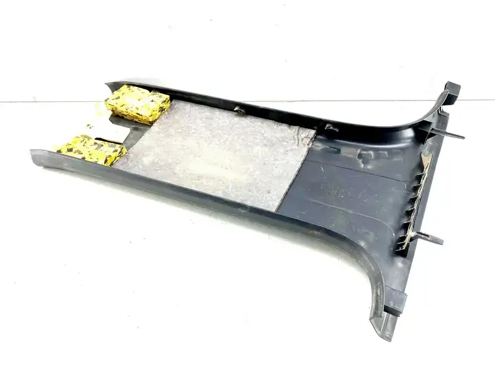 Audi A4 S4 B7 8E 8H (2004 - 2009) 8E0867240A Нижняя обшивка стойки B — фото 3