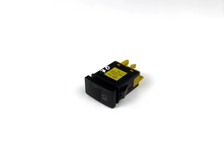 Audi A4 (1999 - 2001)  4d0941563 Включатель противотуманных фар