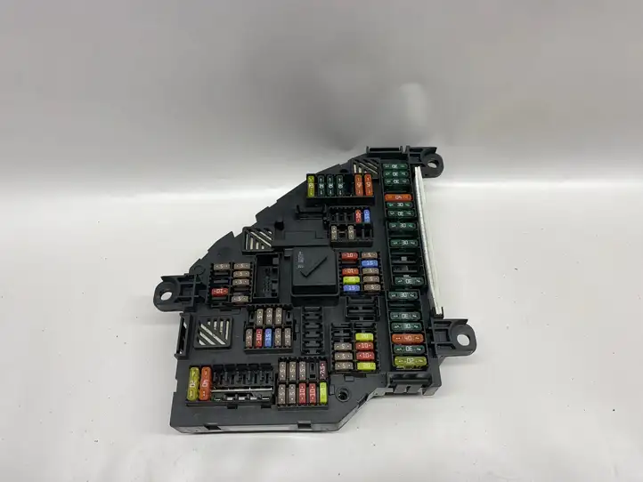 BMW 5 GT F07 (2010 - 2017)  9234423 Ящик предохранителей (комплект)