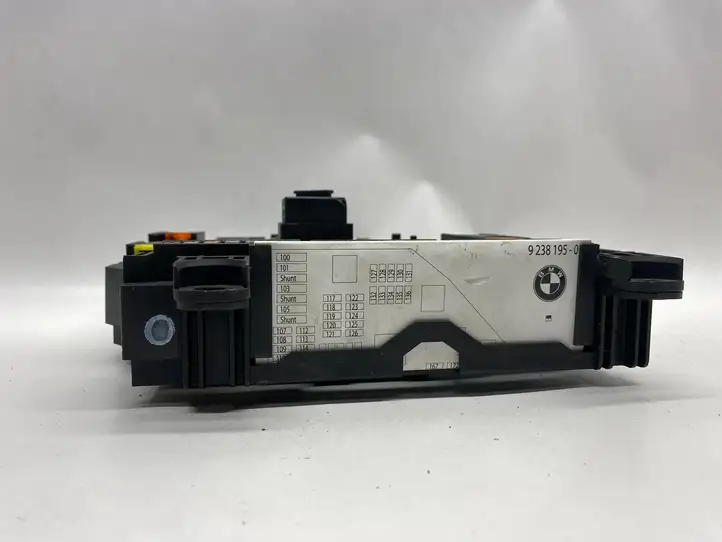 BMW 5 GT F07 (2010 - 2017)  9234423 Ящик предохранителей (комплект)