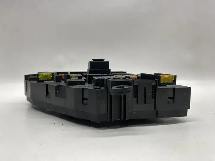 BMW 5 GT F07 (2010 - 2017)  9234423 Ящик предохранителей (комплект)