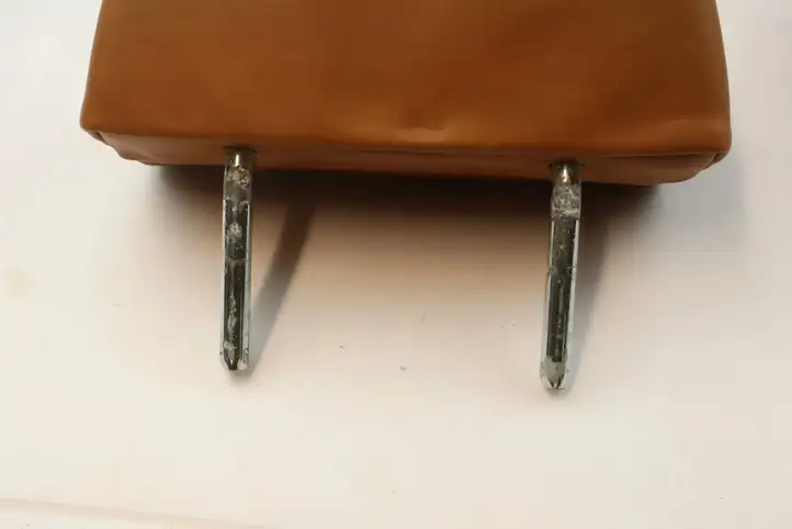 BMW 6 F12 F13 (2010 - 2018)   Подголовник заднего сиденья