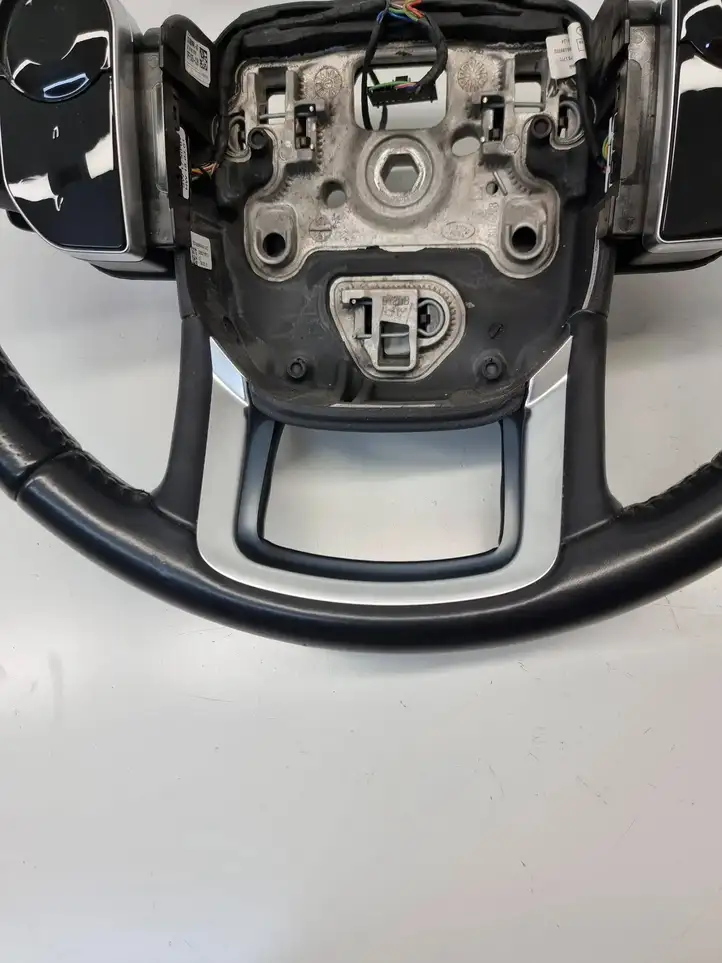 Land Rover Range Rover Velar (2017 - )  JK623F563CB8PVJ Руль