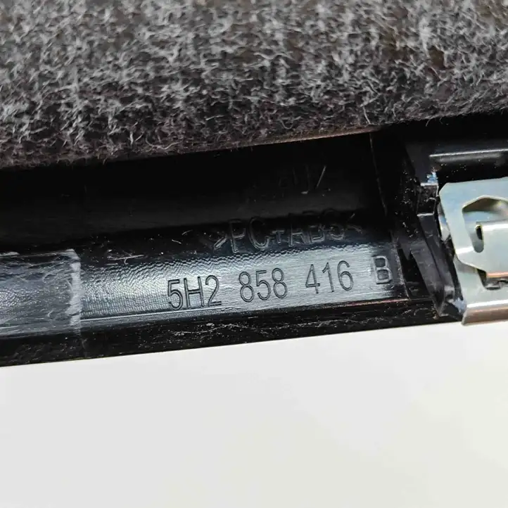 Volkswagen Golf VIII (2019 - ) 5H2858416B Обшивка рулевой колонки — фото 5