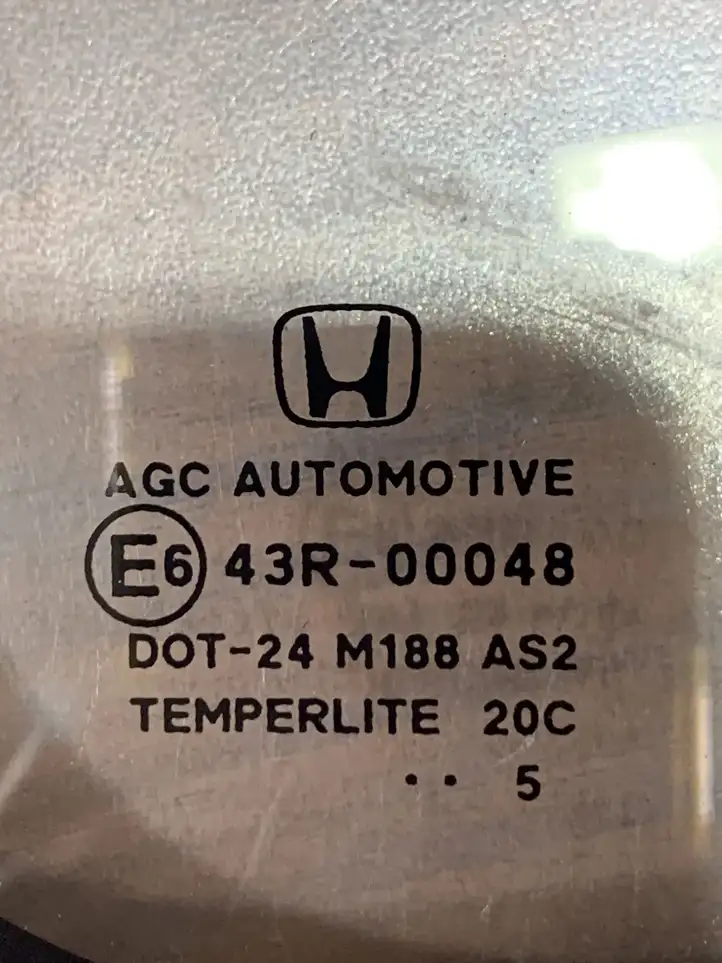 Honda CR-V (2012 - 2016) 43R00048 Заднее боковое стекло — фото 6