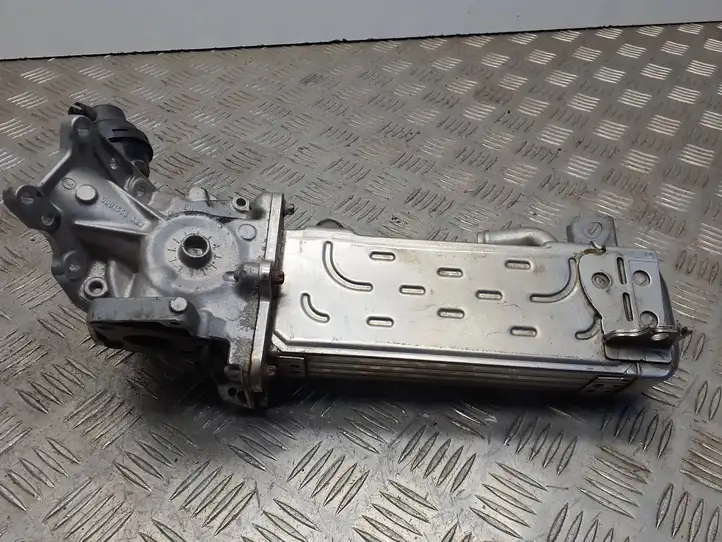 Infiniti Q70 Y51 (2013 - 2019) A6511420467 Охладитель клапана EGR — фото 1