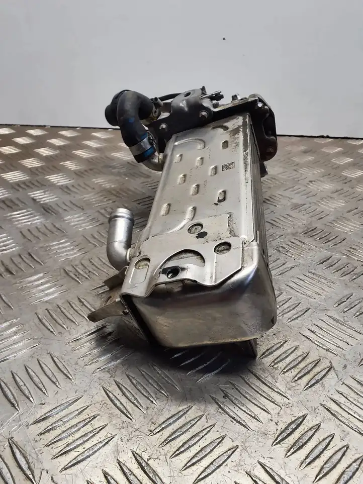 Infiniti Q70 Y51 (2013 - 2019) A6511420467 Охладитель клапана EGR — фото 6