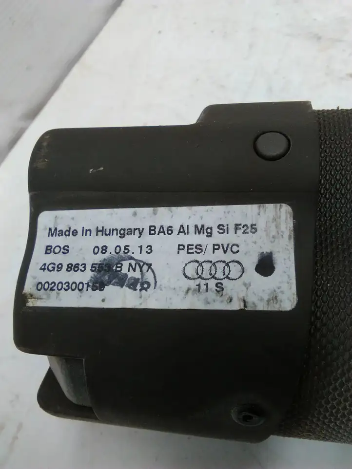 Audi A6 C7 (2011 - 2014) 4G9863553B Шторка — фото 3