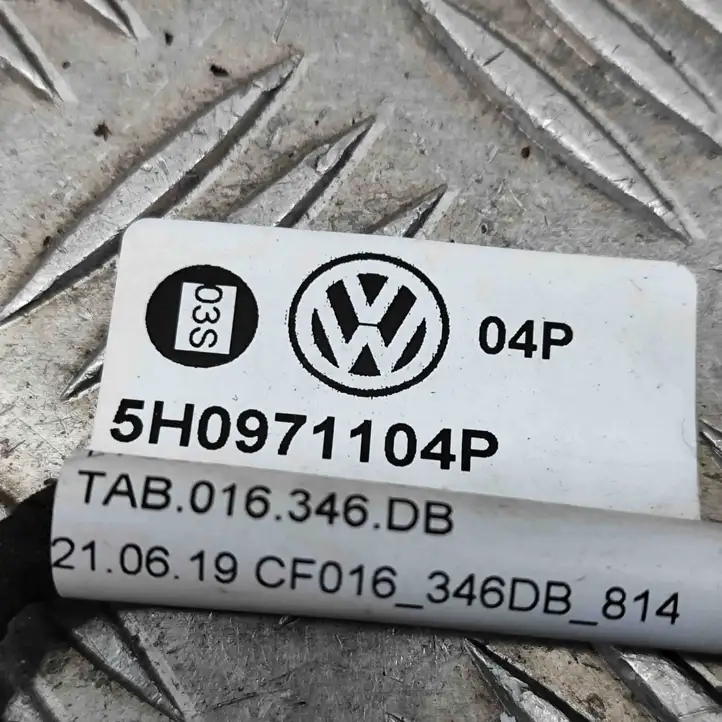 Volkswagen Golf VIII (2019 - ) 5H0971104P Проводка парктроников — фото 6