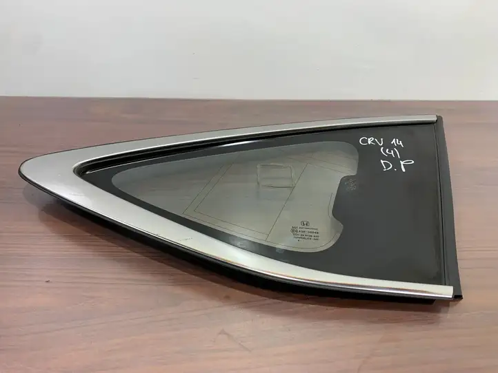 Honda CR-V (2012 - 2016) E643R00048 Заднее боковое стекло — фото 1