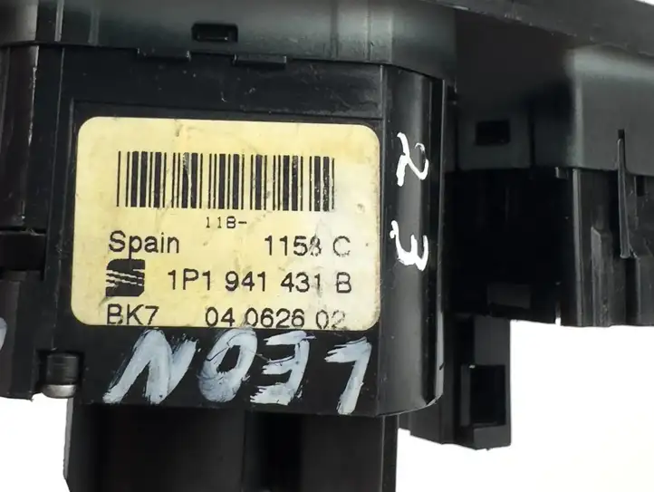 Seat Leon (1P) (2005 - 2012) 1p1941431b Включатель фонарей — фото 6