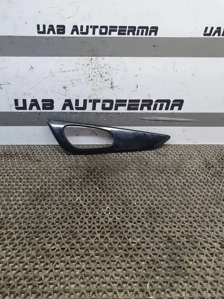 Nissan Qashqai (2013 - 2017) 826824EA1AX Прочие детали салона — фото 1
