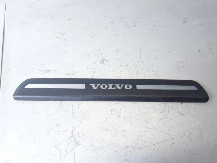 30744287 Volvo S40 Priekinio kėbulo slenksčio apdaila