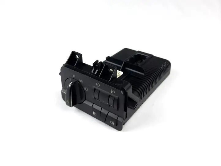 BMW 3 E46 (1998 - 2005) 61316901429 Включатель фонарей — фото 1