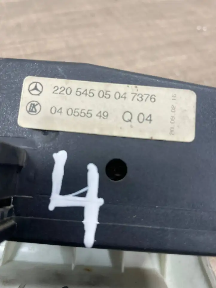 Mercedes-Benz Sprinter W906 (2006 - 2018) 90545050 Включатель фонарей — фото 3