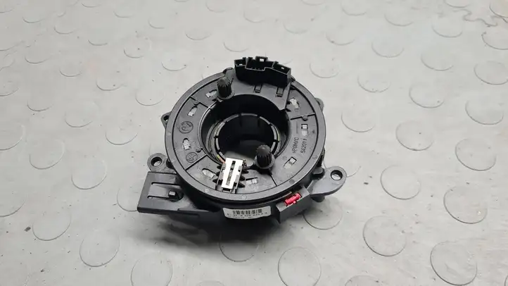 BMW 5 E39 (1996 - 2003) 8376445 Контактное кольцо SRS — фото 1