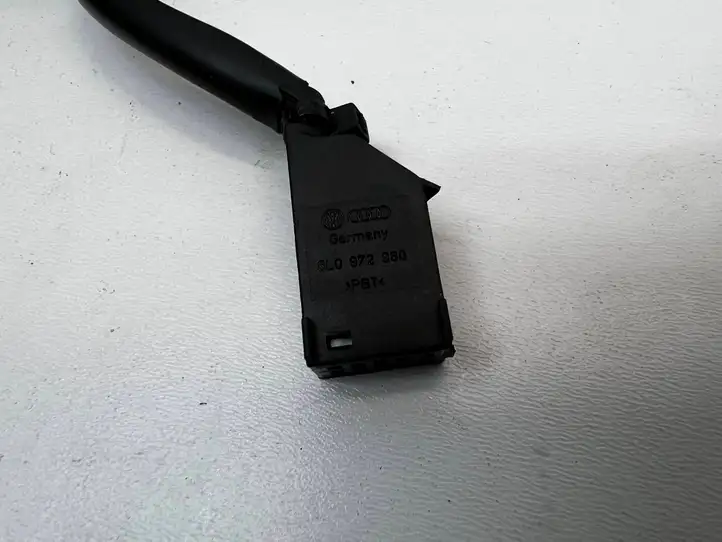 Audi A6 S6 C6 4F (2004 - 2008) 8L0972980 Прочая электропроводка — фото 4