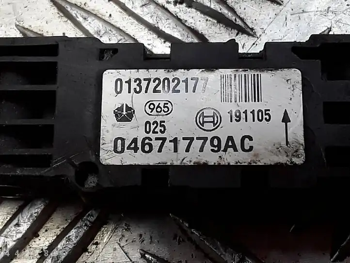 Jeep Grand Cherokee (WK) (2004 - 2010) 04671779AC Датчик удара SRS — фото 4