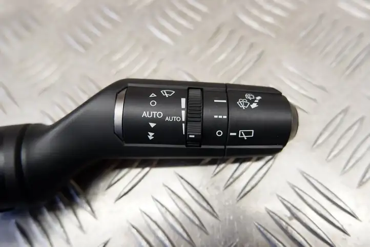 Lexus UX (2020 - ) 8465276050 Переключатель стеклоочистителей — фото 6