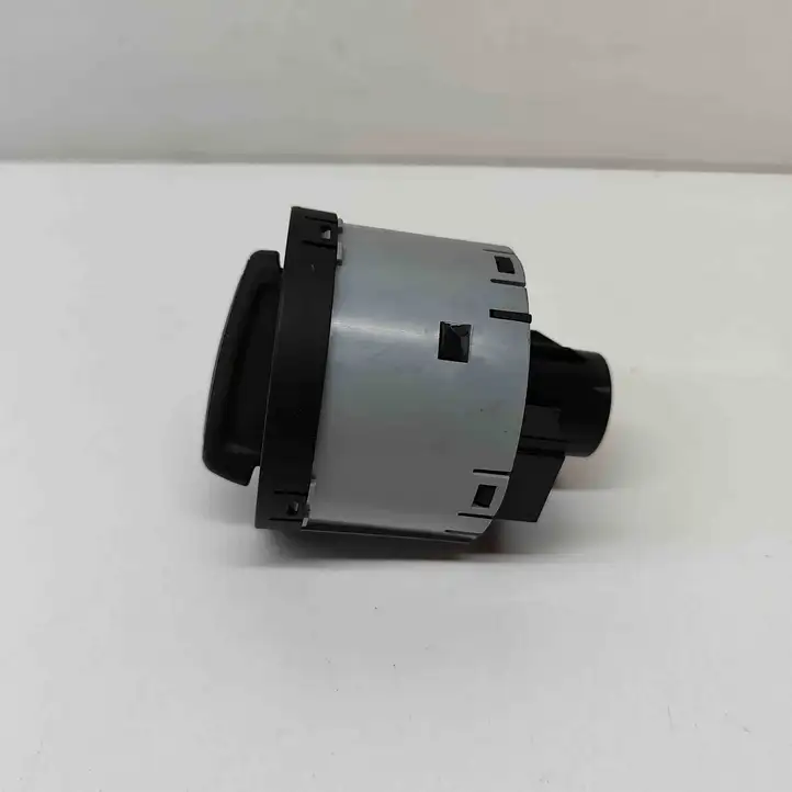 Skoda Octavia Mk3 (5E) (2013 - 2019) 5E0941431D Включатель фонарей — фото 2