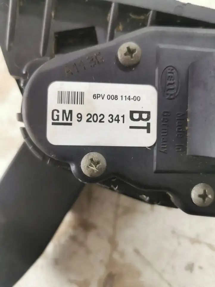 Opel Zafira A (1999 - 2003) 9202341 Педаль акселератора — фото 3