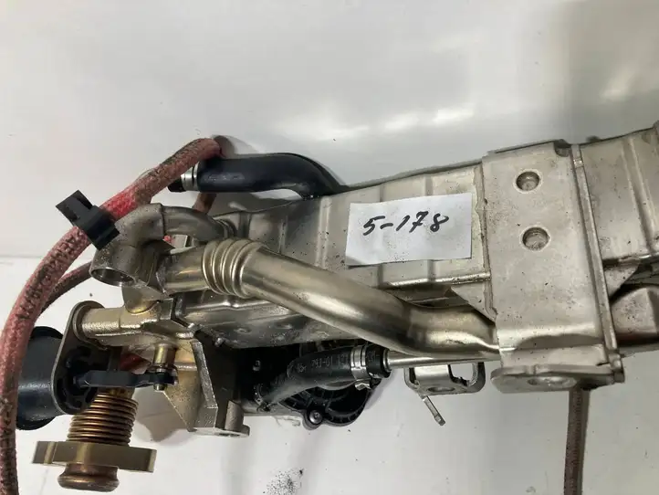BMW 4 F36 Gran coupe (2017 - ) 8513691 Охладитель клапана EGR — фото 4