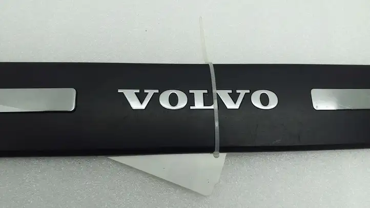 Volvo XC60 (2013 - 2017) 31349213 Внутренняя отделка переднего порога — фото 3