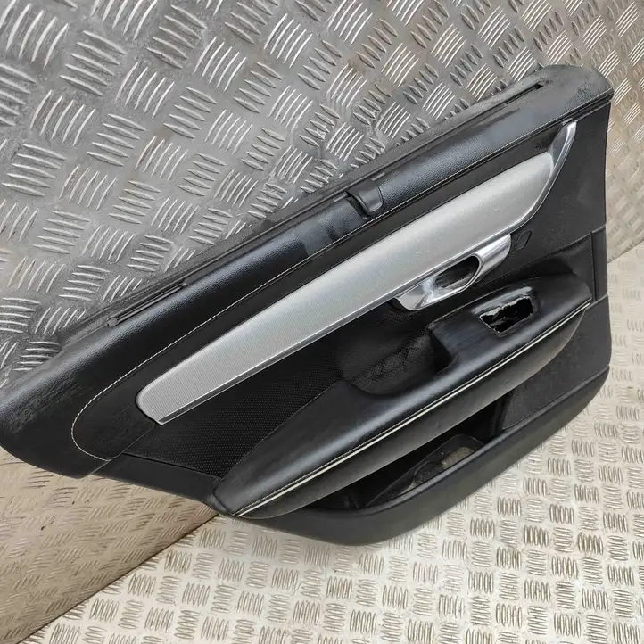 Volvo S90, V90 (2016 - 2020) 31393232 Обшивка задней двери — фото 3