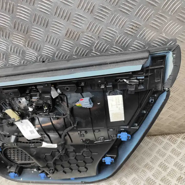 Volvo S90, V90 (2016 - 2020) 31393232 Обшивка задней двери — фото 4