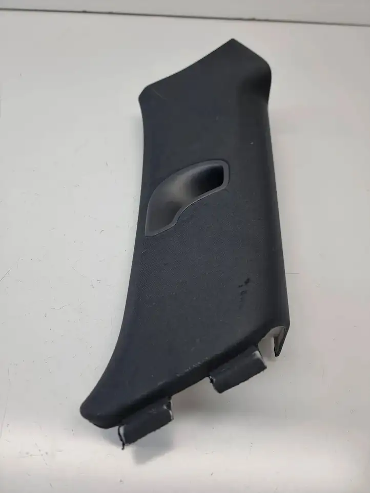 Porsche Cayenne (92A) (2011 - 2017)  7P0867823 Отделка стойки (B) (верхняя)