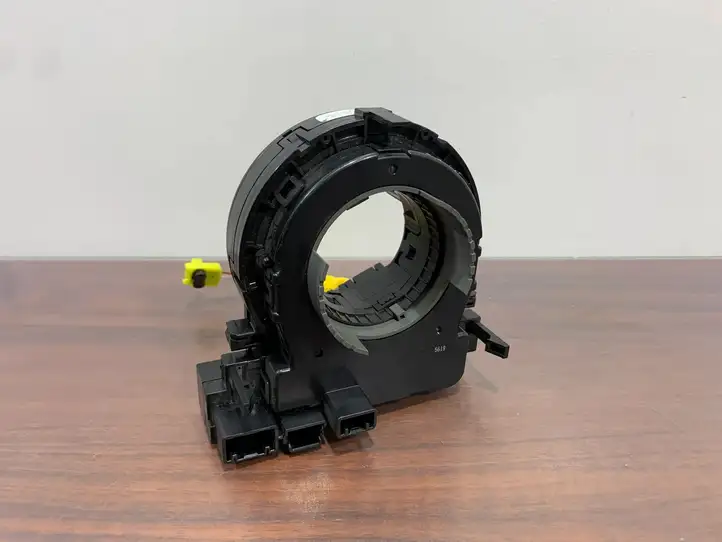 Mazda 3 II (2013 - 2017) KD4966CS0 Контактное кольцо SRS — фото 3