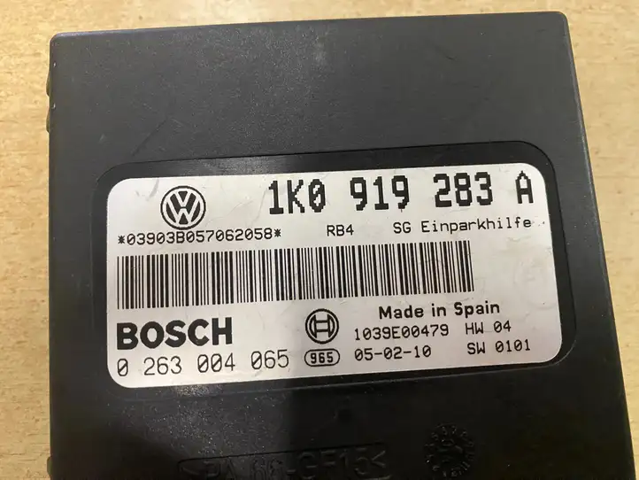 Volkswagen Jetta V (2005 - 2010) 1K0919283A Блок управления парктрониками — фото 5