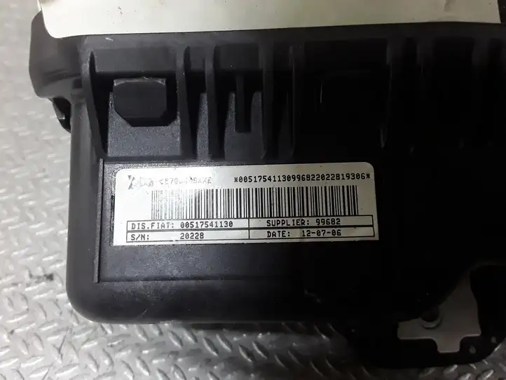 Fiat Grande Punto (2005 - 2014) 00517541130 Подушка безопасности пассажира — фото 2