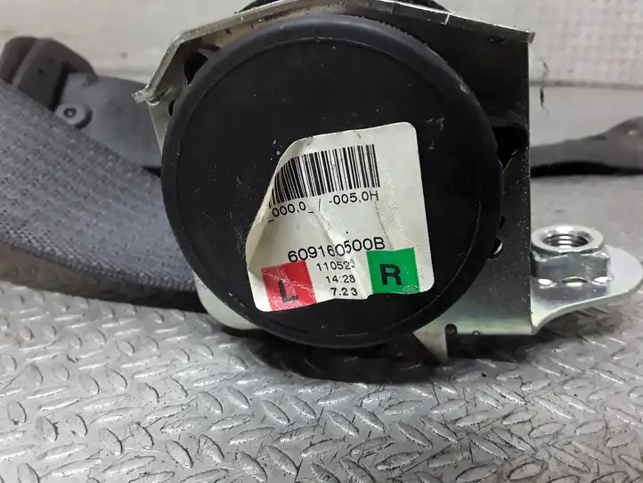 Opel Corsa D (2010 - 2014) 609160500B Задний ремень безопасности — фото 2