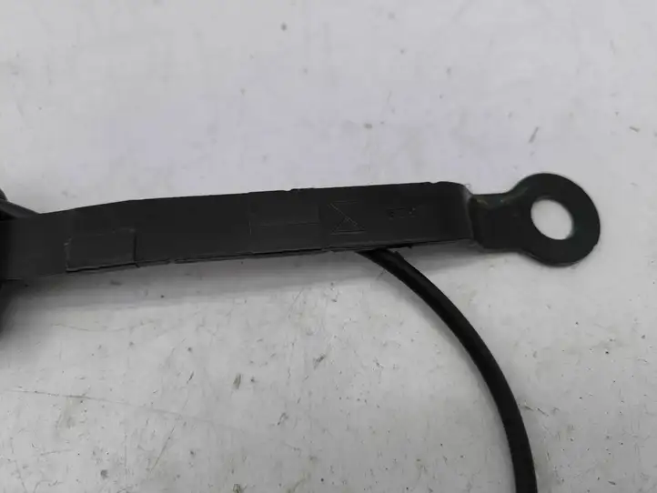 Mazda CX-5 (2012 - 2015)  130107EB Замок переднего ремня