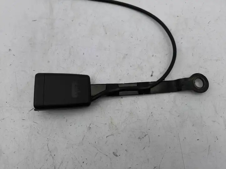 Mazda CX-5 (2012 - 2015)  130107EB Замок переднего ремня