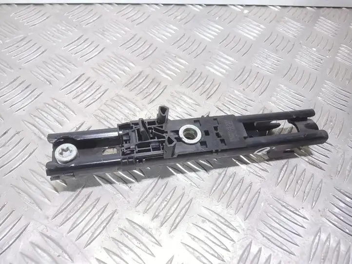 Ford Focus (2008 - 2011) 33007942 Регулятор ремня безопасности — фото 2