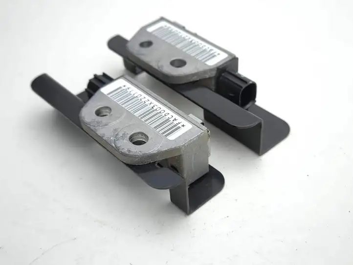 Nissan 350Z (2001 - 2009)  FACD003X220119 Датчик удара надувных подушек