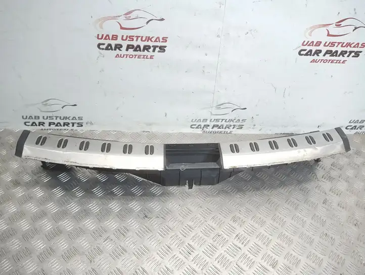 Nissan Qashqai (2010 - 2013) 84992EY10A Отделка порога багажника — фото 2
