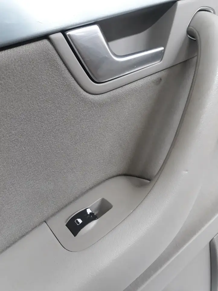 Audi A4 S4 B7 8E 8H (2004 - 2009) 8E0867305 Обшивка задней двери — фото 3