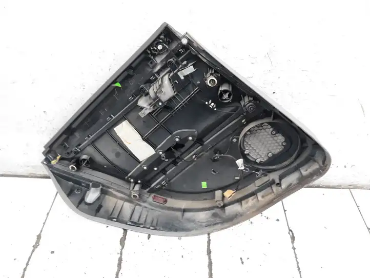 Audi A4 S4 B7 8E 8H (2004 - 2009) 8E0867306 Обшивка задней двери — фото 3