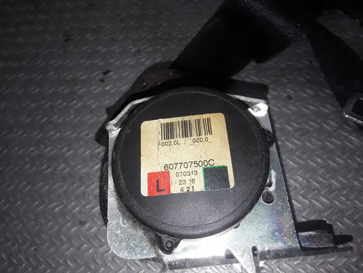 Opel Corsa D (2006 - 2010) 607707500C Задний ремень безопасности — фото 3