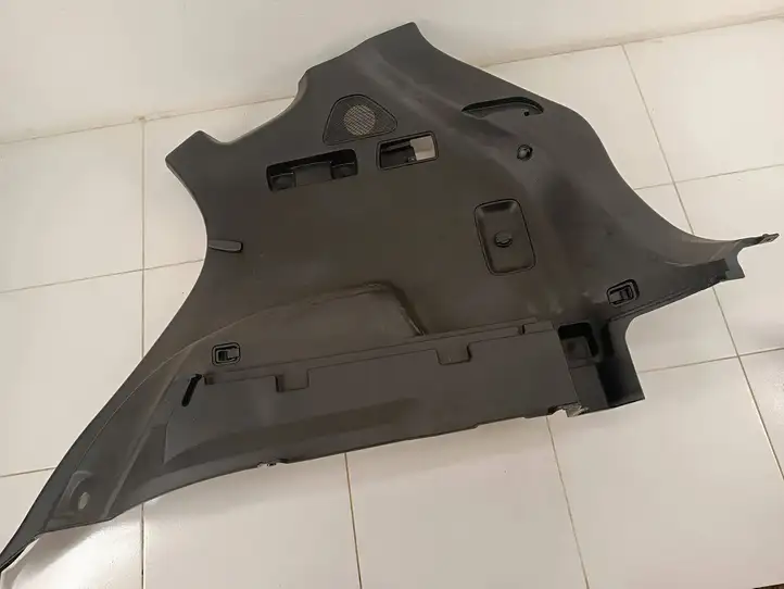 Hyundai Santa Fe (2012 - 2015) 85740-2W020RY Боковая обшивка багажника — фото 3