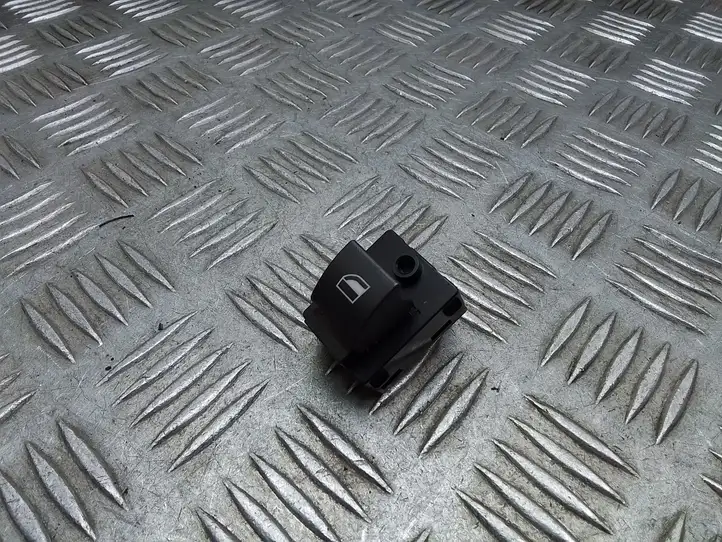 BMW 7 E65 E66 (2001 - 2008) 8379597 Кнопка стеклоподъемников — фото 4