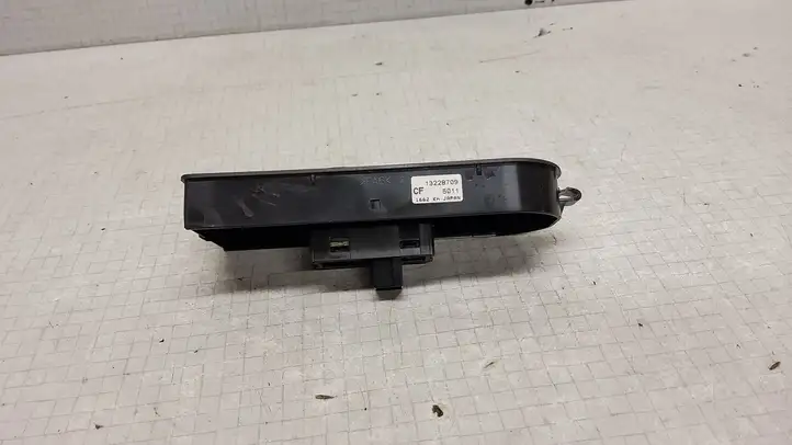 Opel Zafira B (2008 - 2014) 13228709 Блок кнопок стеклоподъемников — фото 2