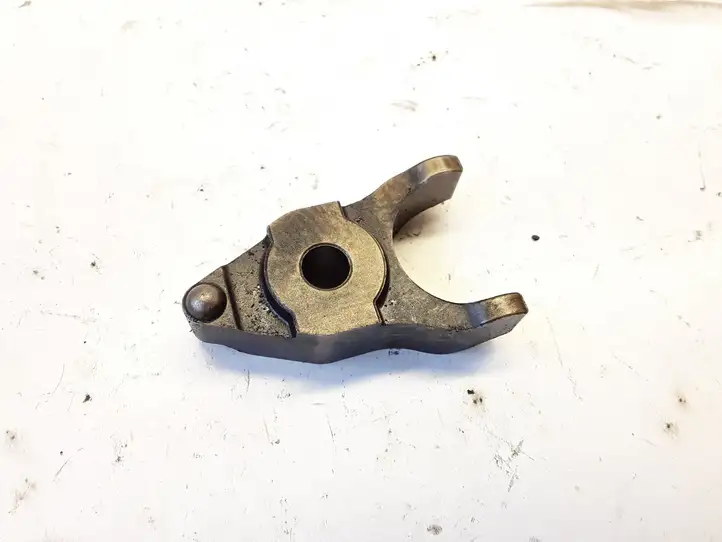 Toyota Corolla Verso E121 (2001 - 2004) Держатель форсунки — фото 3