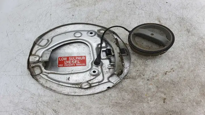 Toyota Corolla Verso AR10 (2004 - 2009) Крышка топливного бака — фото 3
