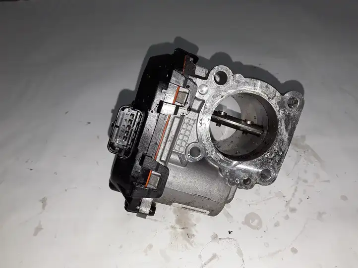 Ford Focus (2015 - 2019) 9807238580 Дроссельная заслонка — фото 4