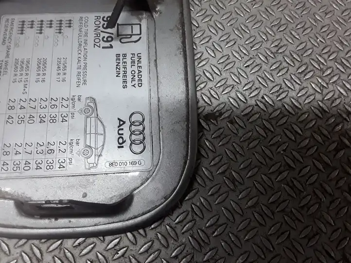 Audi A4 S4 B6 8E 8H (2000 - 2006) 8E0010169G Крышка топливного бака — фото 2
